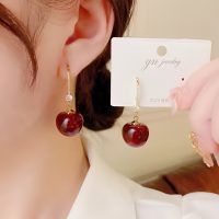گوشواره گیلاس نگین دار