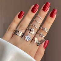 پک انگشتر طرح پروانه طلایی و نقره ای