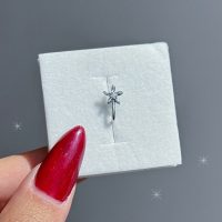 پیرسینگ فیک بینی گل با نگین