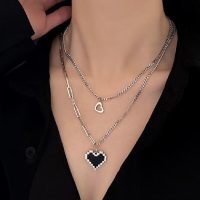 گردنبند دولاین قلب مشکی