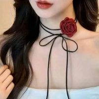 گردنبند چوکر گل قرمز پینترستی