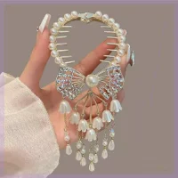 کلیپس مو گوجه ای پاپیون نگین دار با آویز