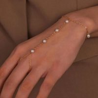 تمیمه دست مرواریدی طلایی و نقره ای
