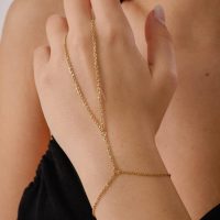تمیمه دست ظریف طلایی و سفید