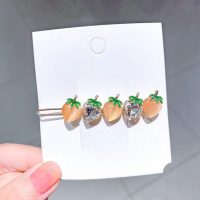 گیره مو فانتزی طرح توت فرنگی