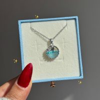 گردنبند دم وال جذاب آبی