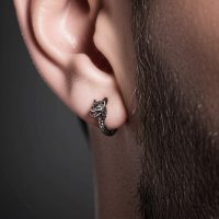 پیرسینگ گوش حلقه ای گرگ اسپرت